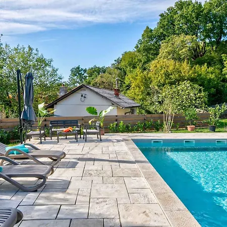 度假居 In 39518 *