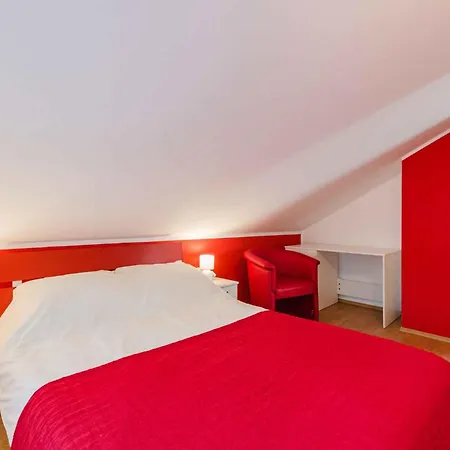 度假居 In 39518 *